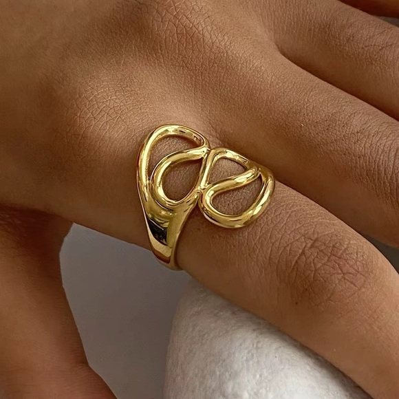 18K Gold Plated - Adjustable Ring - Picture 1 of 7